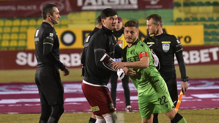 Unde e "Messi de România"? Gabi Torje, gafă uriașă la primul gol marcat de Rapid: Dușan Uhrin nu a înțeles ce a făcut căpitanul său | VIDEO