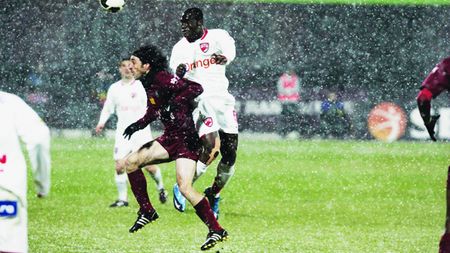 STOP fotbal!** Ultima etapă din 2010 NU se mai joacă!