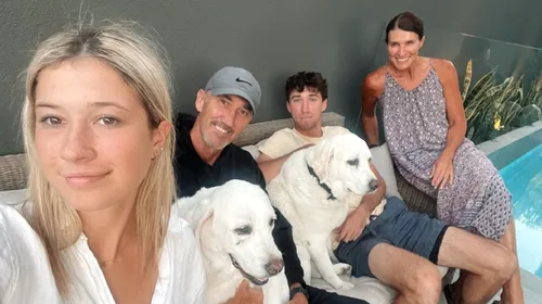 Darren Cahill are o adevărată comoară acasă! Fostul mentor al Simonei Halep, imagine inedită alături de întreaga familie: cât de mari sunt copiii antrenorului australian | FOTO