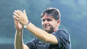 Lăcătuș nu a mai ajuns la Fiorentina