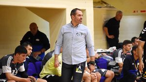 INTERVIU | Sandu Iacob a explicat cum poate produce HC Dobrogea Sud Constanța o surpriză imensă în Cupa EHF și ce le-a spus gazdelor la conferința de presă. "Rămâne să probăm dacă a fost întâmplare sau nu"