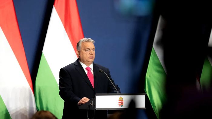 Șoc la EURO: accident cu un mort și un grav rănit din escorta lui Viktor Orban, premierul Ungariei! Totul a plecat de la o bătrână care n-a oprit la semnalele poliției germane