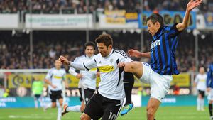 Mutu, făcut PRAF de presa din Italia după ultima ieșire:** "Vârsta nu i-a schimbat capul, scăpat de sub control! E IRECUPERABIL"