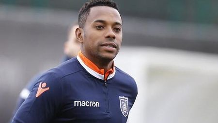 Incredibil! Fostul jucător al lui Real Madrid, Robinho, nu a făcut deplasarea din Europa League cu echipa sa de teamă să nu fie arestat în Italia! Are de executat nouă ani de închisoare