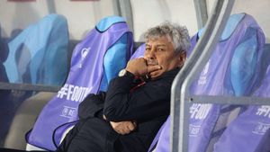 Mesajul lui Mircea Lucescu pentru Louis Munteanu, după meciurile în care nu a fost convocat la naționala de seniori a României