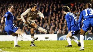 Messi who? Barca îl are în curte pe noul Ronaldinho! VIDEO - A reușit să copieze la indigo celebrul gol al "Dințosului", cu Chelsea