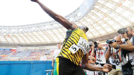 Usain BOpt! Jamaicanul a făcut tripla la Mondialul de la Moscova: aur la 100 m, 200 m și 4x100 m