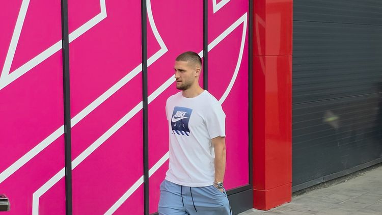 VIDEO FCSB s-a reunit în zorii zilei. Cine a fost prezent la vizita medicală: 3 „grei” au lipsit
