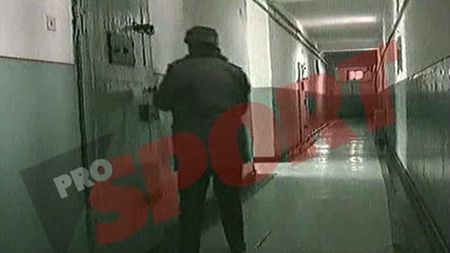 Mărturie dintr-o lume gri!** COȘMARUL trăit în închisoare de handbalista încarcerată pentru lesbianism! VIDEO "Am stat 11 ore legată de calorifer!"