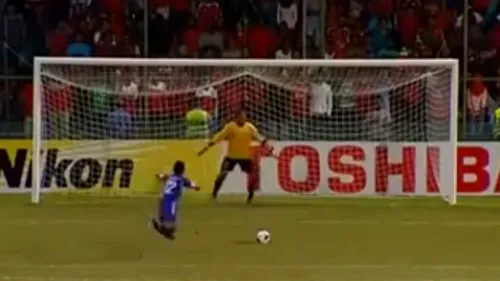 VIDEO | Fază memorabilă în finala mică a AFC Challenge Cup: cel mai amuzant penalty înscris vreodată 