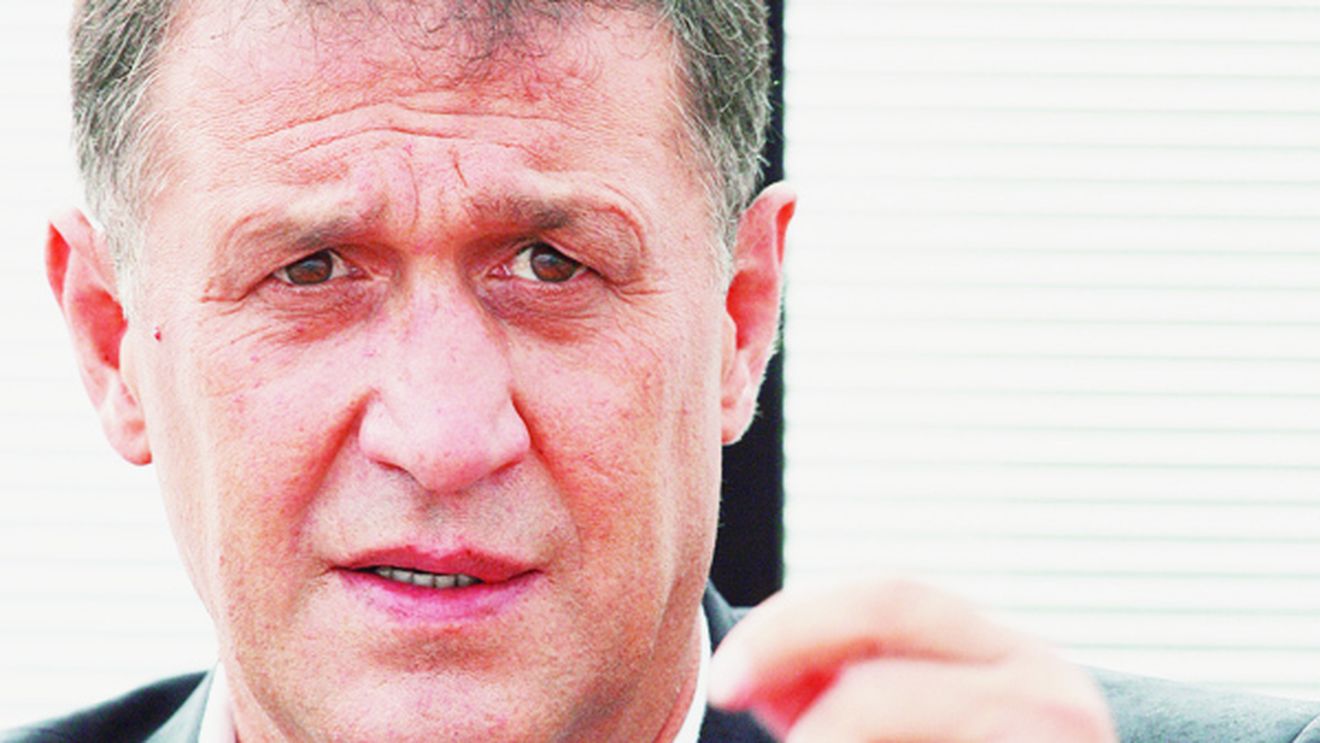 Fostele glorii ale Craiovei îl arată cu degetul pe Mititelu:** "Să nu mai iasă din casă"