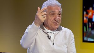 Ei sunt primii 5 cei mai buni fotbaliști români din istorie, în opinia lui Giovanni Becali! Surpriză uriașă pe ultima poziție, mai ales că Adrian Mutu nu e printre ei!