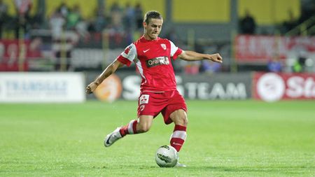 Efectele dezastrului cu Vorskla!** Dinamo vrea un jucător din Liga 2 pentru a-l înlocui pe Torje!