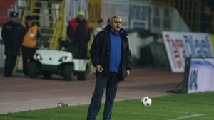 Manea se bate după 13 ani cu Rapid:** "Fac totul pentru a nu pierde"