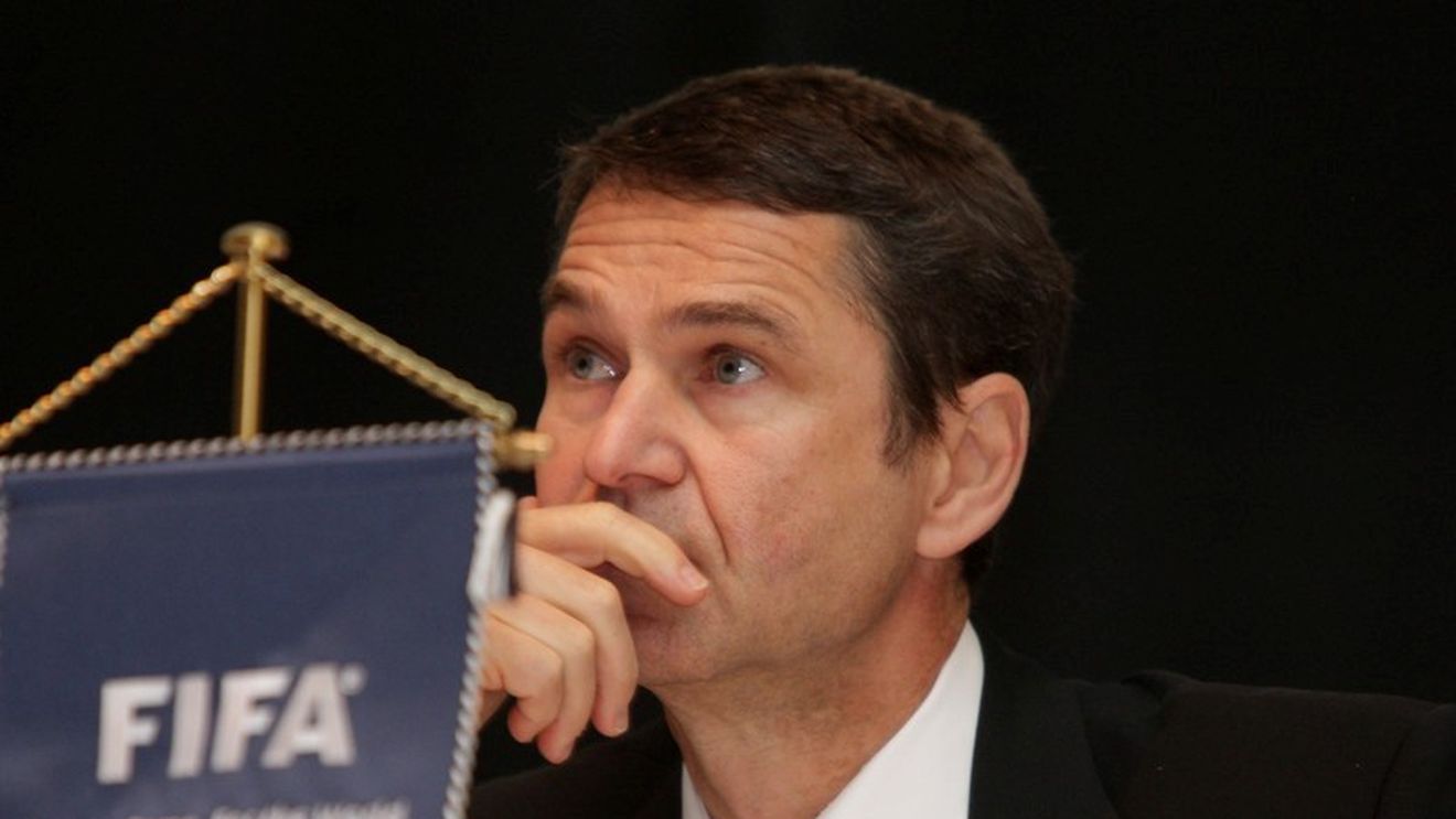 FIFA e în alertă! "Meciurile de la Cupa Mondială vor fi ținta mafiei pariurilor". Ce măsuri ia Blatter