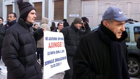 „Cum m-a bătut tata, m-aş fi bătut atunci”. Milionarul a făcut avere în Germania şi regretă o apariție cu o femeie dezbrăcată pe tricou