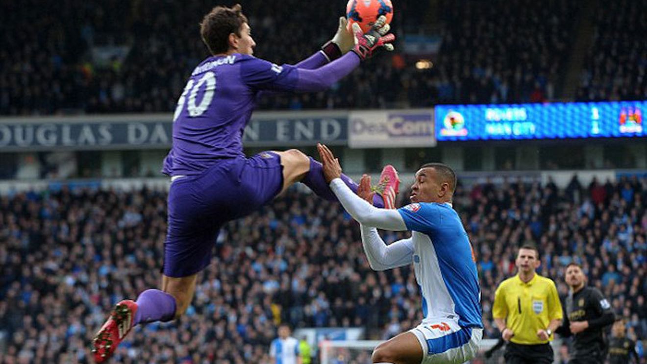 Pantilimon, convins că va beneficia de șanse la Sunderland: "Vito e un portar bun, dar va fi o competiție corectă. Am discutat cu antrenorul"