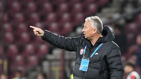 Dan Petrescu, momente șocante după ce Farul a învins-o pe CFR! Comentatorii și-au strigat revolta în direct: „Îi ceartă pe jucătorii Farului! De ce? Că nu s-au dat la o parte? Scene halucinante! E un comportament incredibil!” | VIDEO