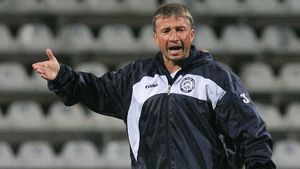 Dan Petrescu, acuzații la adresa CFR-ului și împotriva arbitrilor! Ce declara "Bursucul" în urmă cu nouă ani: "Cred că mă retrag din fotbalul românesc"