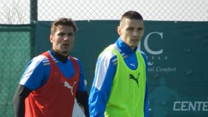 CFR Cluj l-a vrut pe Mutu, dar mutarea a picat în ultimul moment: "Noi considerăm că nu poți face primăvară cu o rândunică"