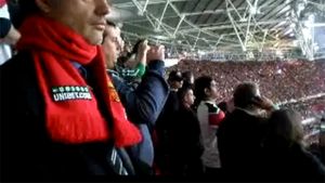 Adevărat sau fals?** Mou suferă alături de fanii viitoarei sale echipe