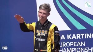 Gestul șocant al unui pilot rus în timpul festivității de premiere! A făcut salutul nazist și ar putea fi exclus din viața sportivă | VIDEO