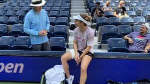 Situație neașteptată înainte de Miami Open! Cine va avea rolul de antrenor al Simonei Halep la primul turneu după suspendare: „El o ajută". FOTO
