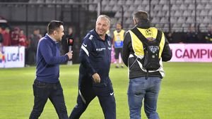 Dan Petrescu are un nou atacant! CFR Cluj a oficializat transferul cu numărul 11