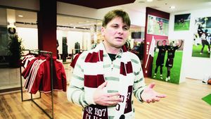 Uhrin se întoarce în Gruia!** "Incompatibil!"