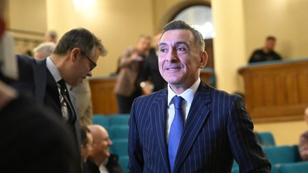 Ilie Dumitrescu e convins: cine va juca titular cu Austria între Bîrligea și Louis Munteanu