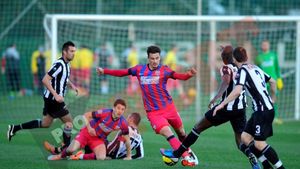 ANALIZĂ‚ - Steliștii, om cu om, în amicalul pierdut cu Lokomotiv Plovdiv. A debutat Bogatinov. Tănase nu se simte bine în centru