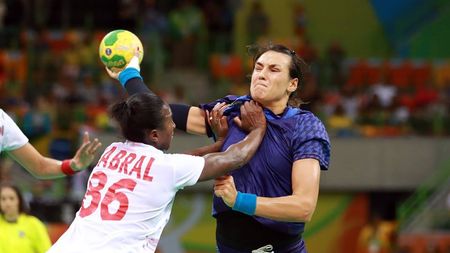 Cristina Neagu: "Am decis cu inima, am un contract absolut normal, nu sunt clauze exagerate!"