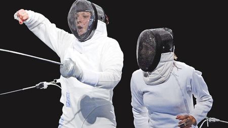 Regine în Barcelona!** Spadasinele din România s-au impus în concursul pe echipe