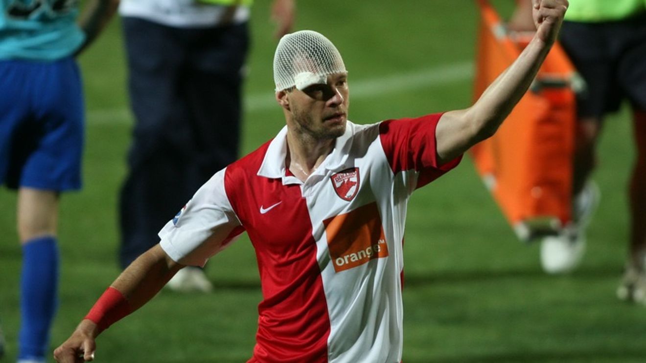 "Câinii" rămân fără Niculae!**