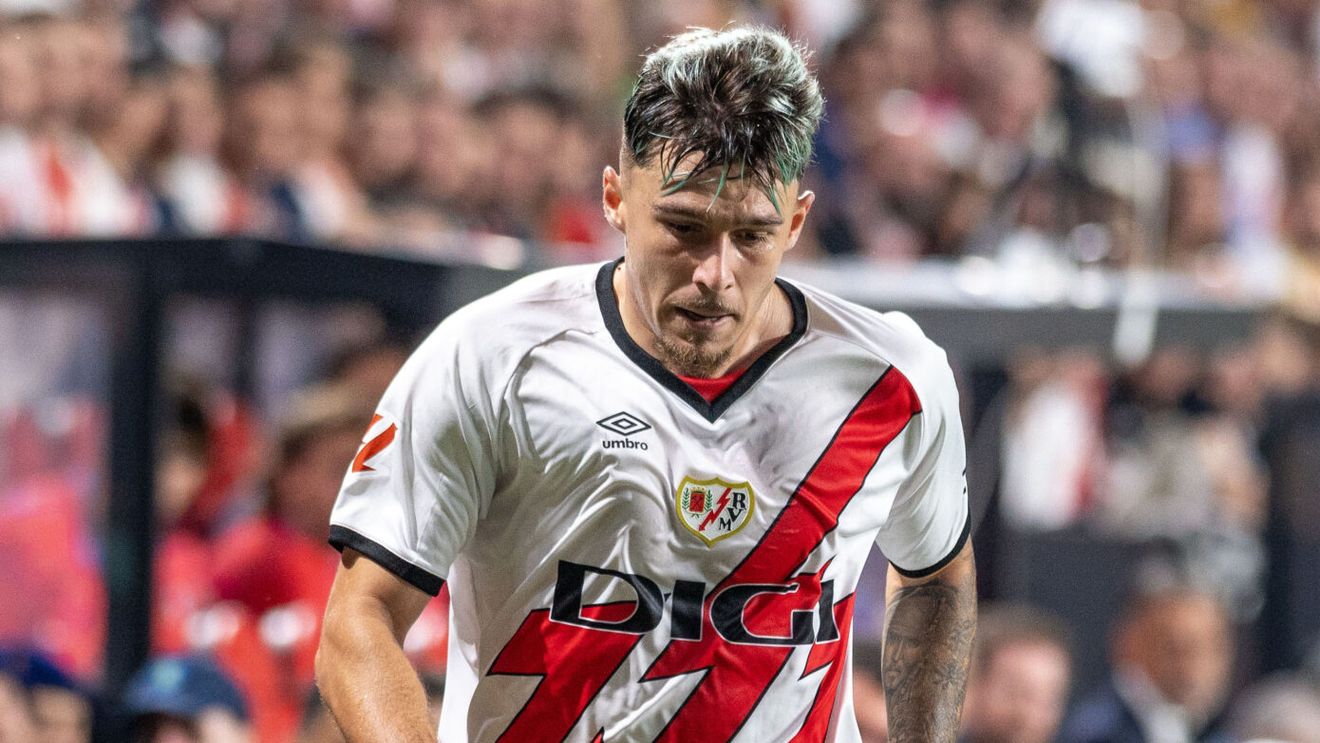 Transferul la Tottenham revine în actualitate pentru Andrei Rațiu. Britanicii au anunțat că Spurs caută iar fundaş dreapta