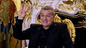 Gigi Becali i-a trimis un mesaj pe telefon lui Răzvan Burleanu în miez de noapte! Ce i-a scris patronul FCSB președintelui FRF: „Să știe toată lumea!”