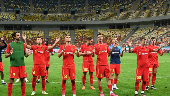 Surpriză uriașă în primul unsprezece al celor de la FCSB! Gigi Becali l-a pedepsit pe fotbalistul care a greșit și folosește o variantă inedită între titulari