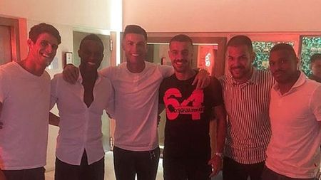 Fotbalistul dat afară pe "ușa din dos" de la FCSB s-a pozat cu Cristiano Ronaldo | FOTO 
