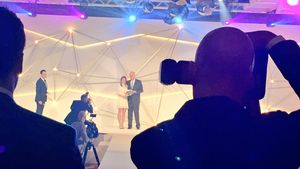 Simona Halep a primit premiul WTA Diamond ACES 2016 pentru promovarea tenisului în lume