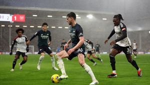 Arsenal face un nou pas greșit în campionat și se îndepărtează de liderul Liverpool! Fulham, prima victorie în fața „tunarilor” după 11 ani