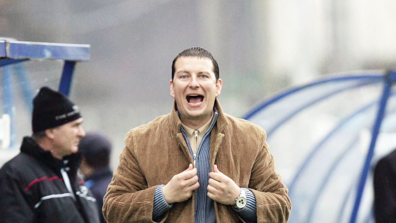 Între **Săndoi și Chirilă