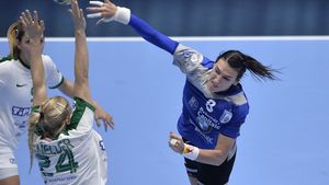 CSM București și-a revenit și în Liga Națională, cu o victorie la scor pe terenul echipei CSM Roman