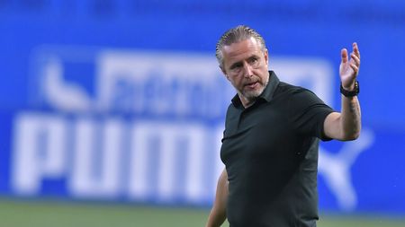 Laurențiu Reghecampf are Tunisia la picioare. Parcurs formidabil cu echipa sa